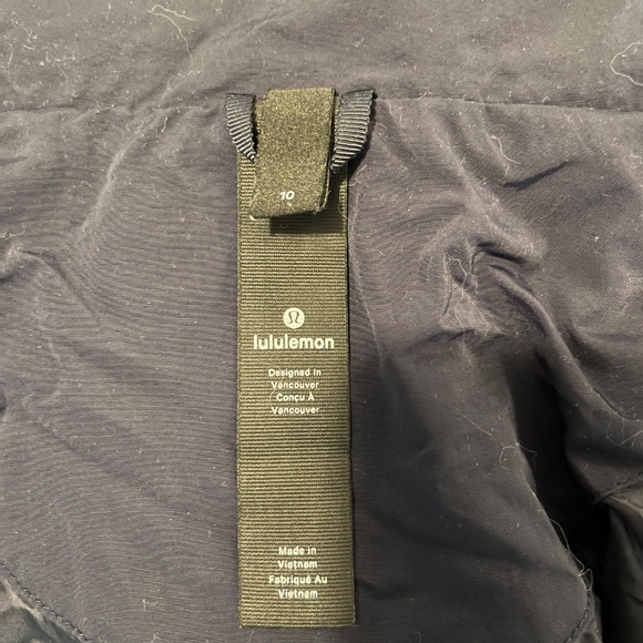 Lululemon Effortless rain jacket size 10 Navy Blue - Picture 3 of 6